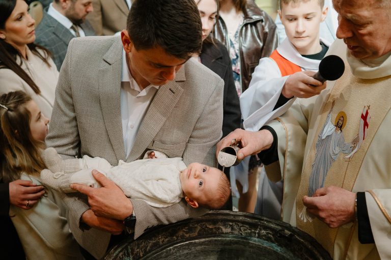 Zabezpieczone: Chrzest Cezarego